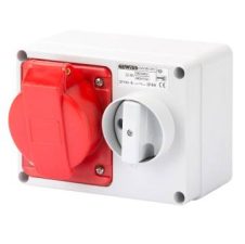 Gewiss Horiz Skt Outlet Switch W/Btm 3P+N+E 32A 380-415V 6H
